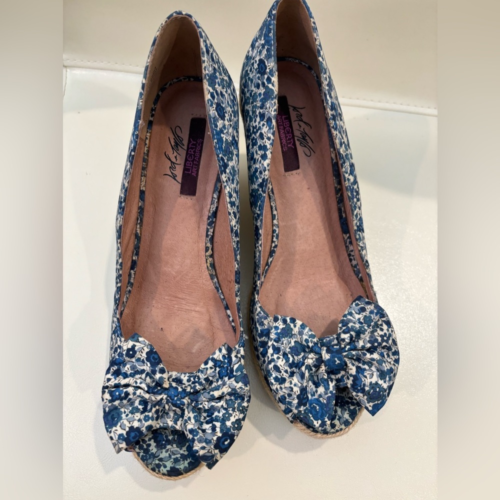 Women shoes